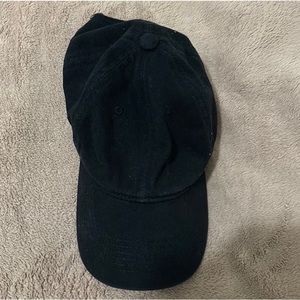 Brandy Melville Cap